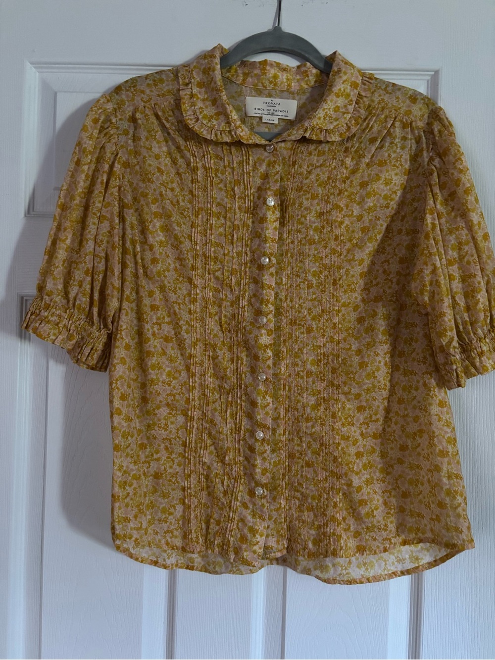 Trovata Yellow Floral Button-Front Women's Blouse